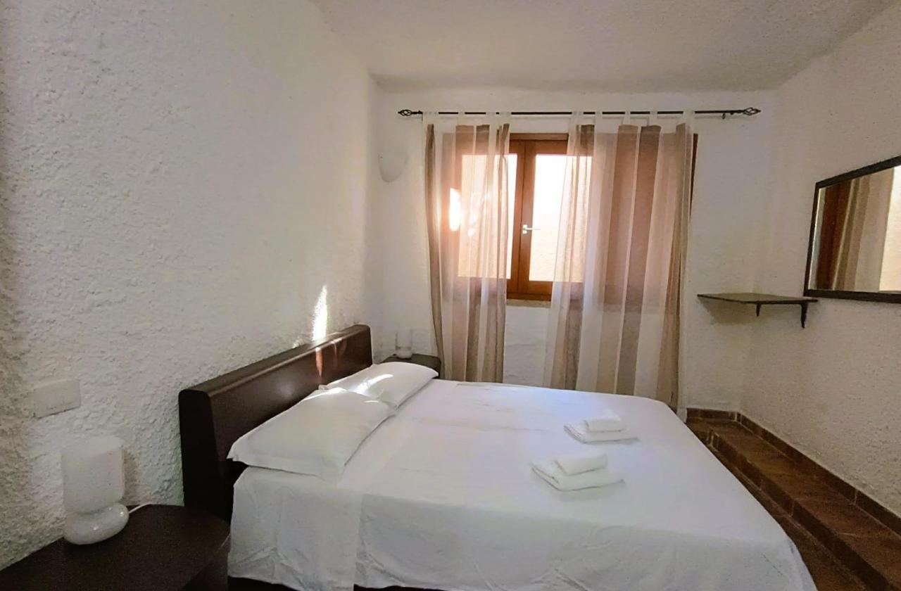 Central House Porto Rotondo Extérieur photo