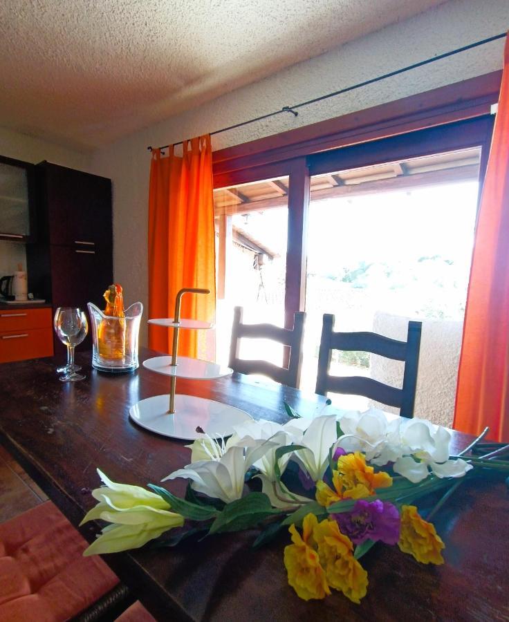 Central House Porto Rotondo Extérieur photo
